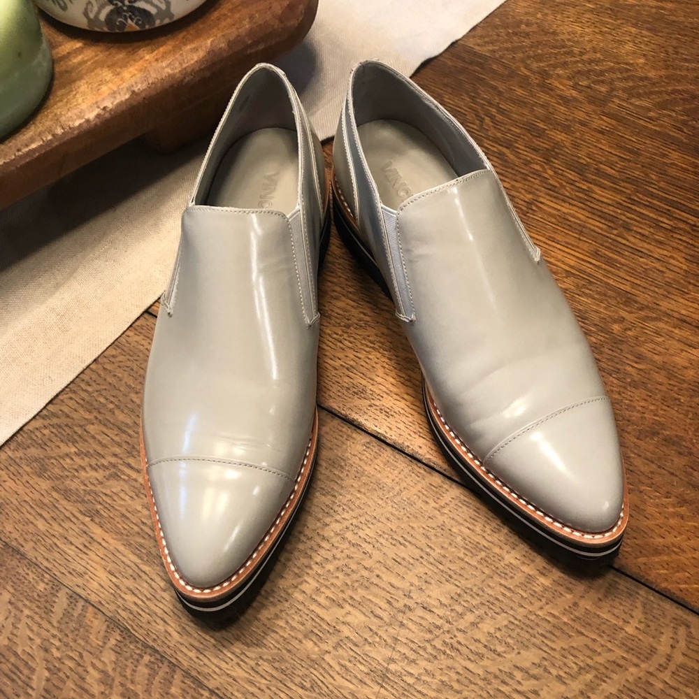 Beautiful Vince. Loafers